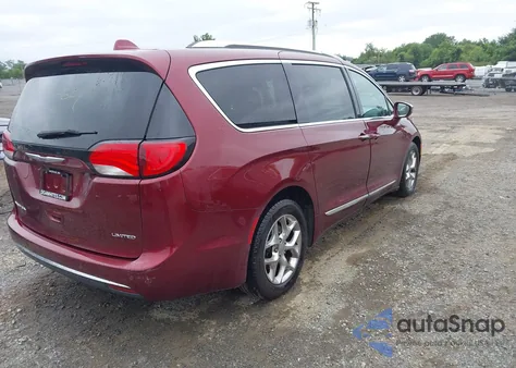 2017 Chrysler Pacifica Limited z USA, uszkodzony, nr VIN 2C4RC1GGXHR753592